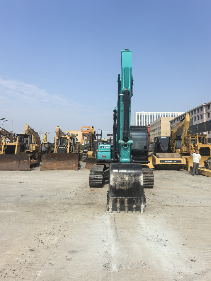 KOBELCO SK200 - Гусеничний екскаватор: фото 5 KOBELCO SK200 - Гусеничний екскаватор: фото 5