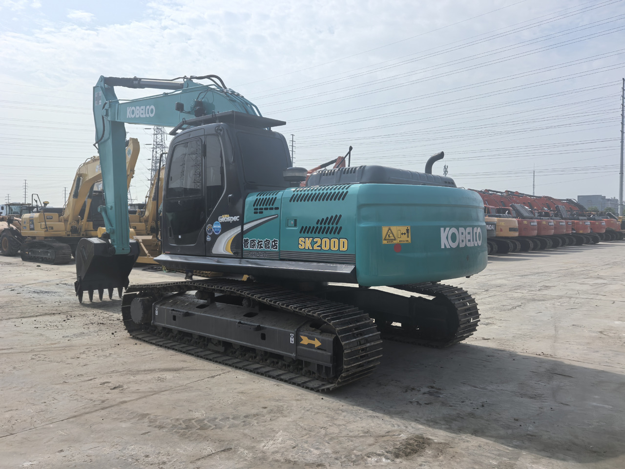 KOBELCO SK200 - Гусеничний екскаватор: фото 1 KOBELCO SK200 - Гусеничний екскаватор: фото 1