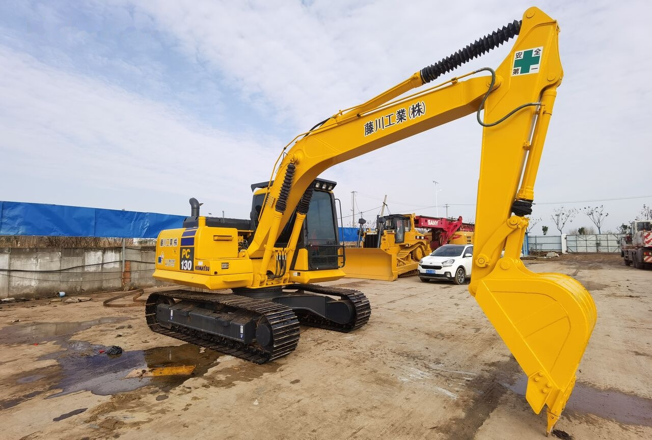 Komatsu PC130 - Гусеничний екскаватор: фото 5 Komatsu PC130 - Гусеничний екскаватор: фото 5