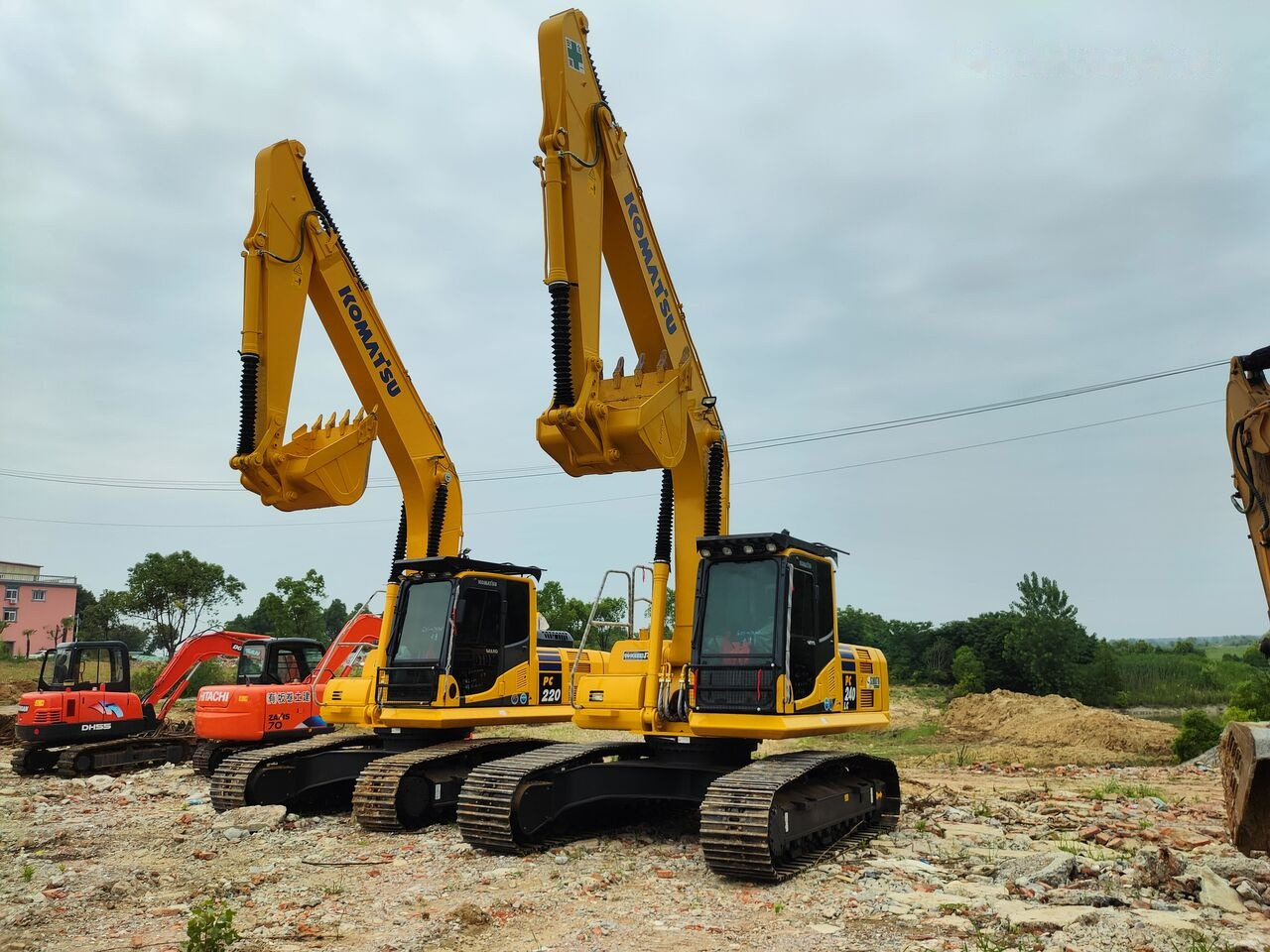 Komatsu PC240 - Гусеничний екскаватор: фото 1 Komatsu PC240 - Гусеничний екскаватор: фото 1