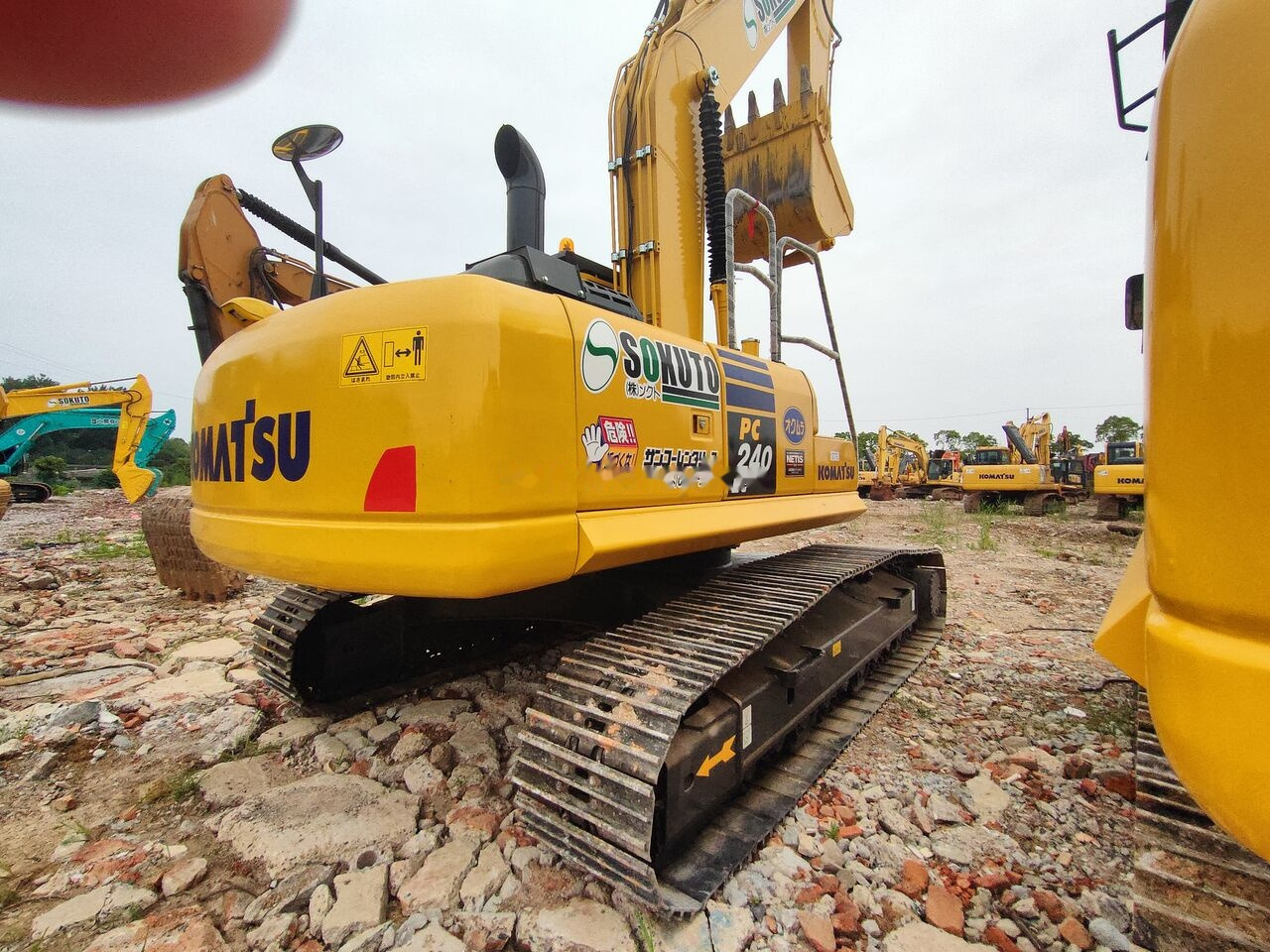 Komatsu PC240 - Гусеничний екскаватор: фото 4 Komatsu PC240 - Гусеничний екскаватор: фото 4