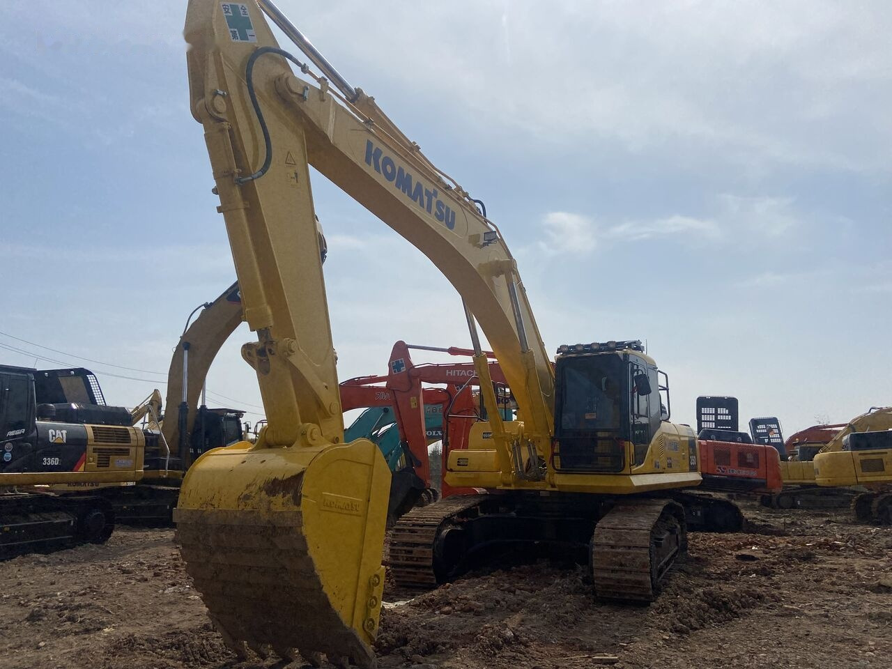 Komatsu PC350 - Гусеничний екскаватор: фото 1 Komatsu PC350 - Гусеничний екскаватор: фото 1
