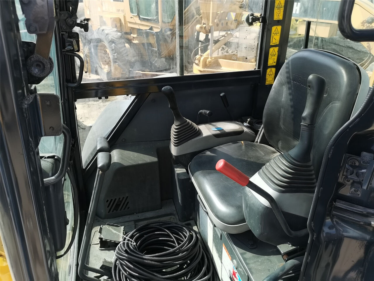 Komatsu PC35MR - Міні-екскаватор: фото 4 Komatsu PC35MR - Міні-екскаватор: фото 4