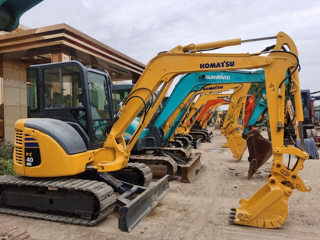 Komatsu PC40 - Міні-екскаватор: фото 2 Komatsu PC40 - Міні-екскаватор: фото 2