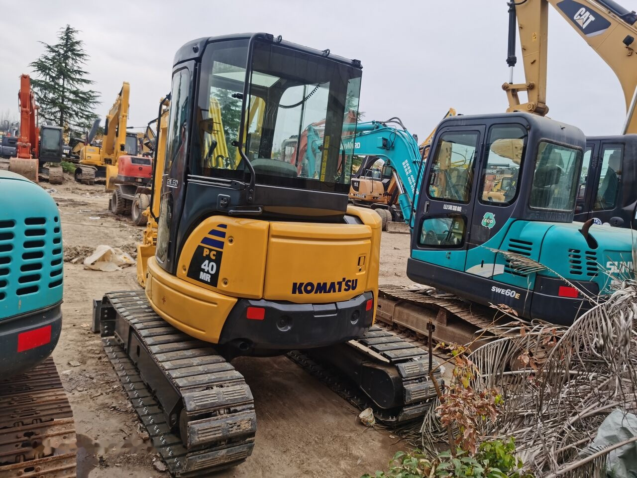 Komatsu PC40 - Міні-екскаватор: фото 1 Komatsu PC40 - Міні-екскаватор: фото 1
