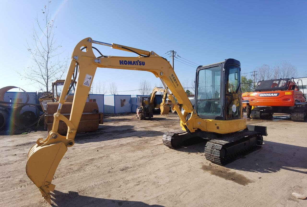 Komatsu PC40 - Міні-екскаватор: фото 5 Komatsu PC40 - Міні-екскаватор: фото 5