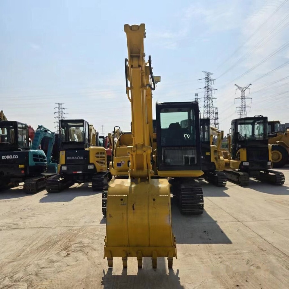 Komatsu PC70-8 - Гусеничний екскаватор: фото 1 Komatsu PC70-8 - Гусеничний екскаватор: фото 1