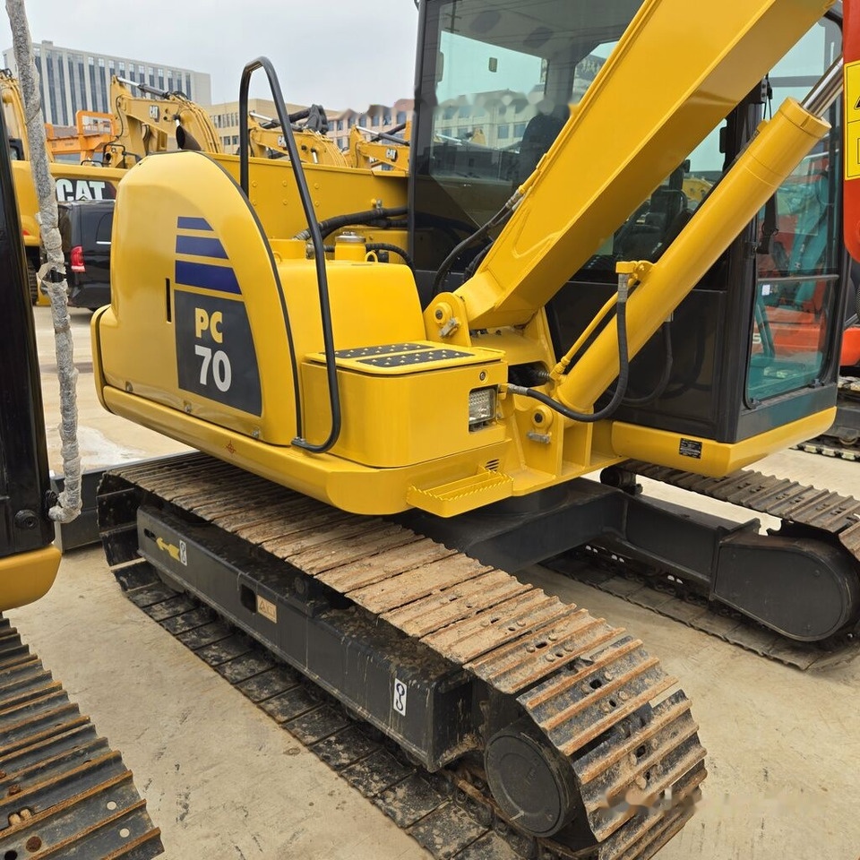 Komatsu PC70-8 - Міні-екскаватор: фото 1 Komatsu PC70-8 - Міні-екскаватор: фото 1