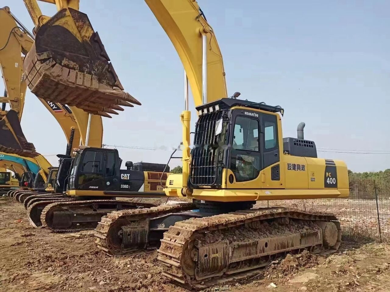 Komatsu pc400-8 - Гусеничний екскаватор: фото 4 Komatsu pc400-8 - Гусеничний екскаватор: фото 4