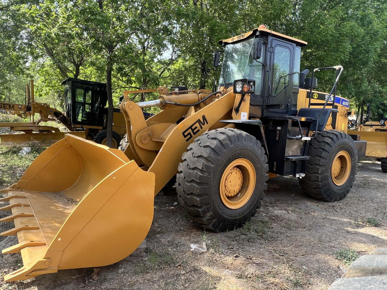 SEM SEM655D - Колісний навантажувач: фото 3 SEM SEM655D - Колісний навантажувач: фото 3