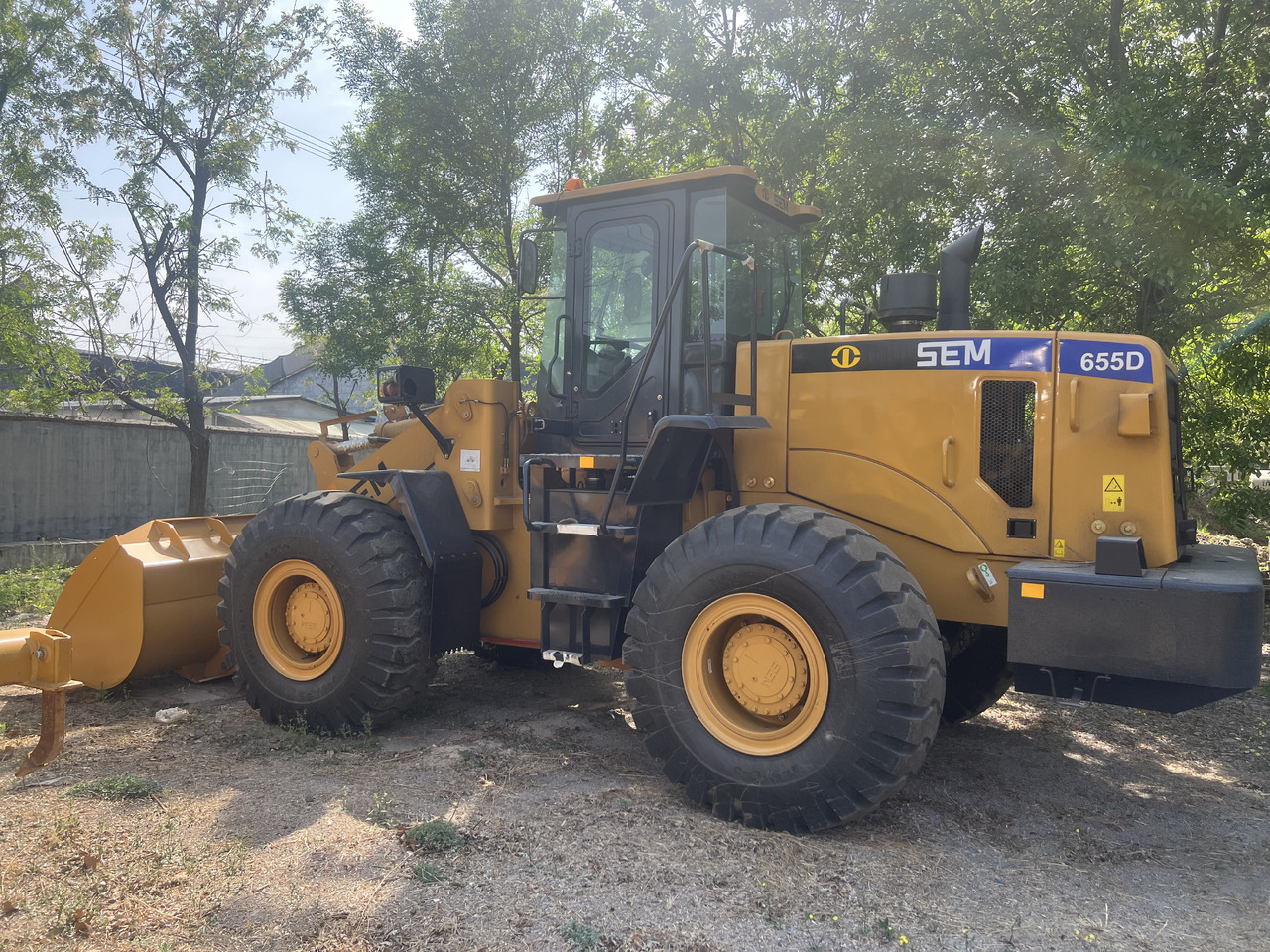 SEM SEM655D - Колісний навантажувач: фото 1 SEM SEM655D - Колісний навантажувач: фото 1