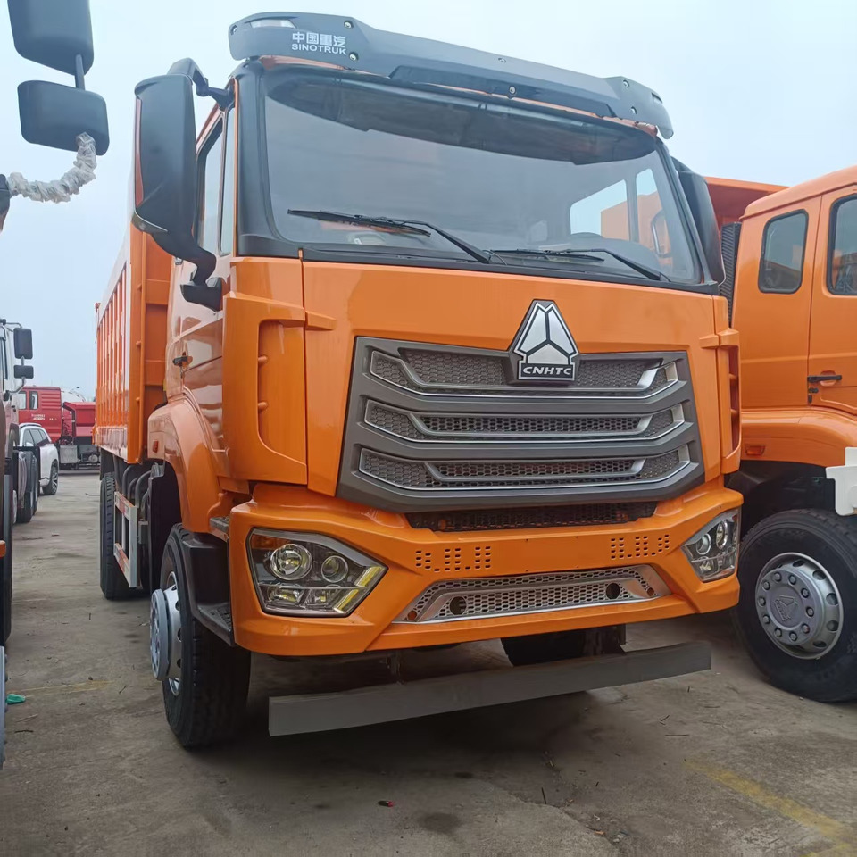 SINOTRUK HOHAN 6x4 - Самоскид вантажівка: фото 2 SINOTRUK HOHAN 6x4 - Самоскид вантажівка: фото 2