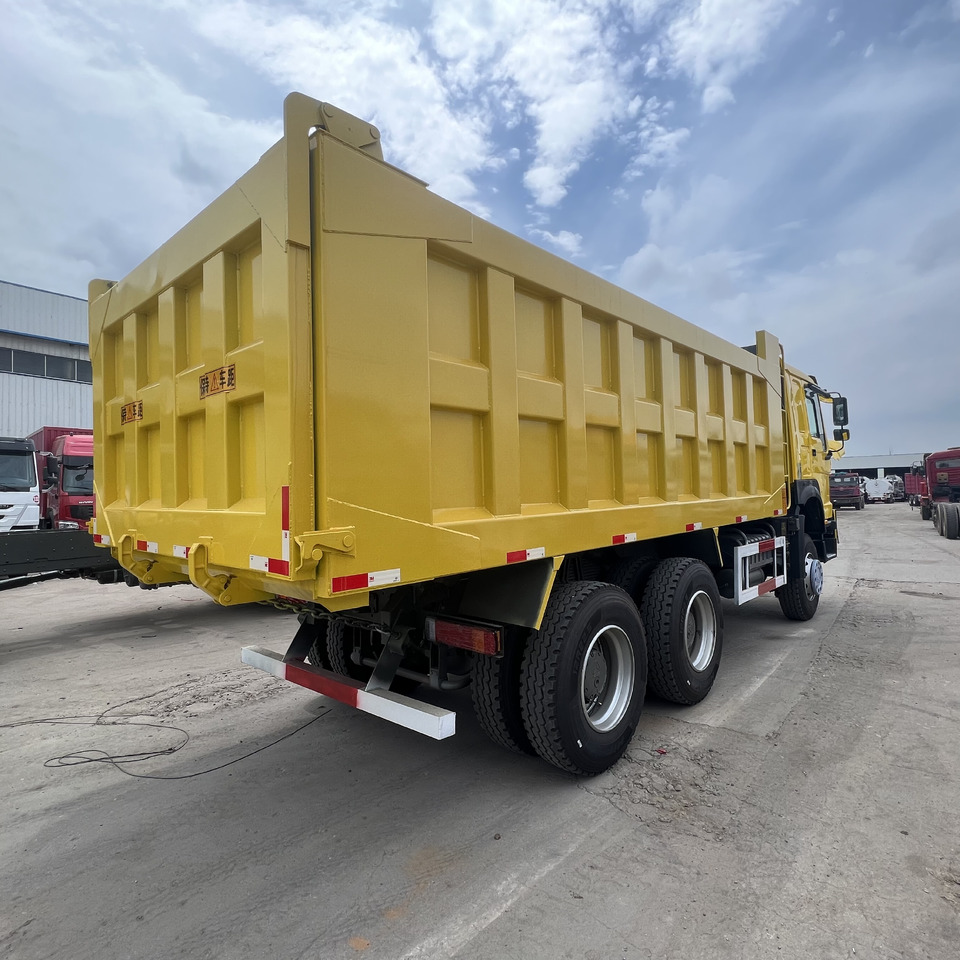 Самоскид вантажівка SINOTRUK HOWO 6x4: фото 7