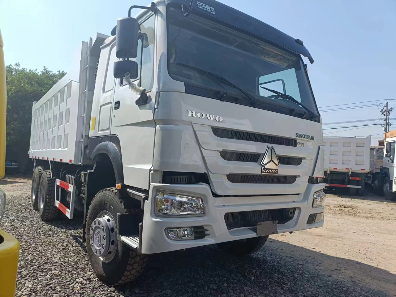 SINOTRUK HOWO - Самоскид вантажівка: фото 1 SINOTRUK HOWO - Самоскид вантажівка: фото 1