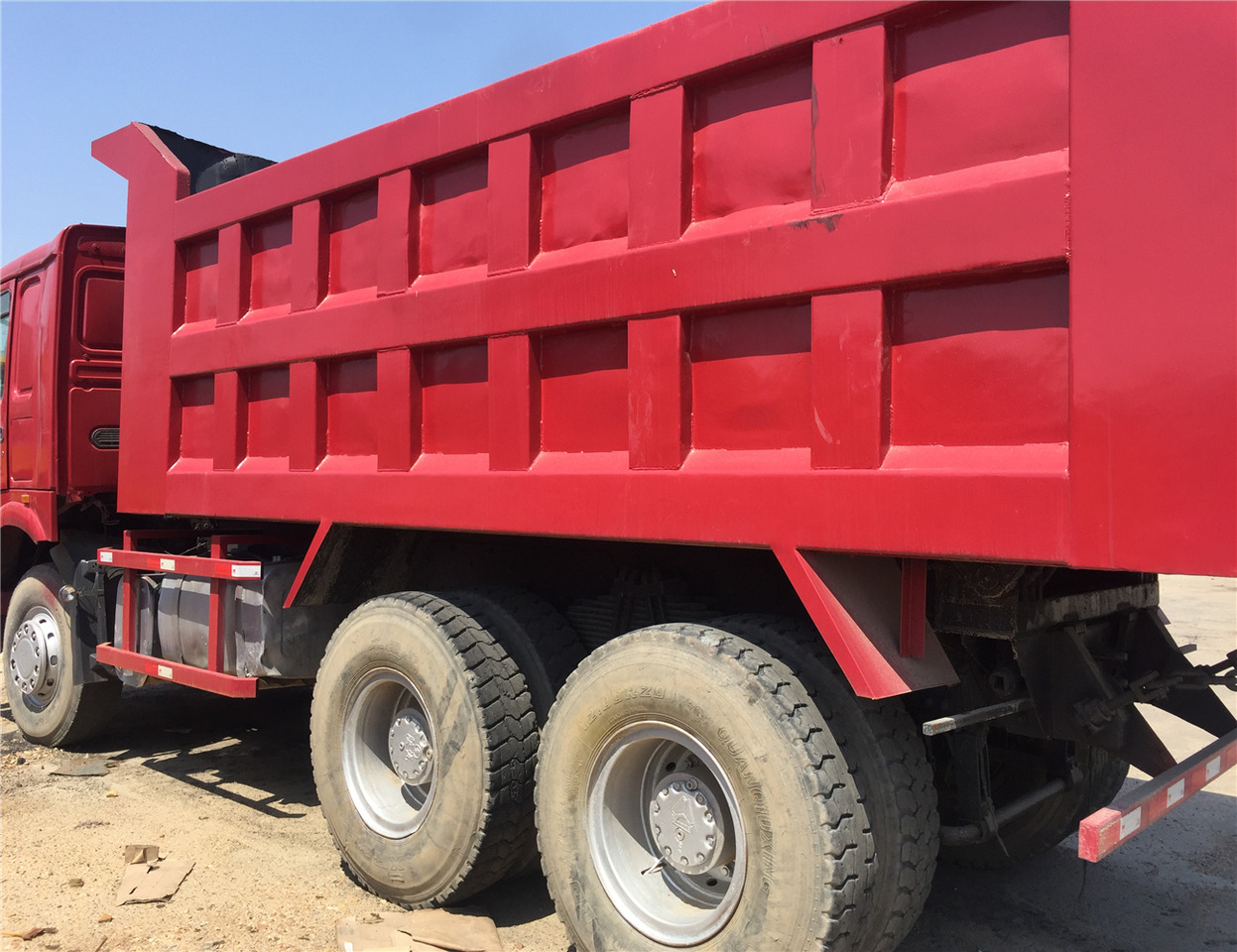 SINOTRUK HOWO - Самоскид вантажівка: фото 2 SINOTRUK HOWO - Самоскид вантажівка: фото 2