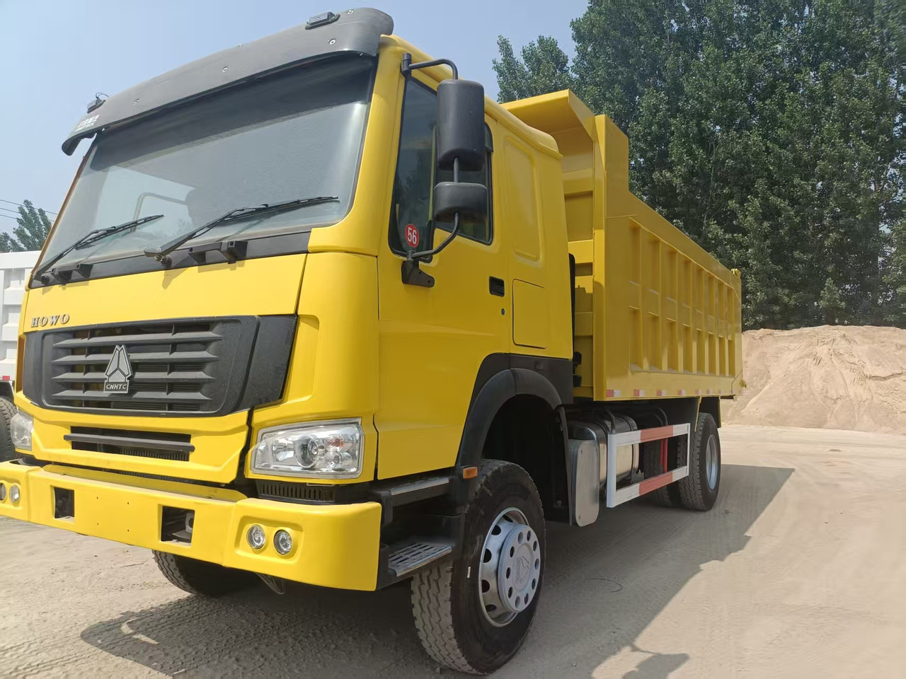SINOTRUK Howo 4*2 - Самоскид вантажівка: фото 1 SINOTRUK Howo 4*2 - Самоскид вантажівка: фото 1