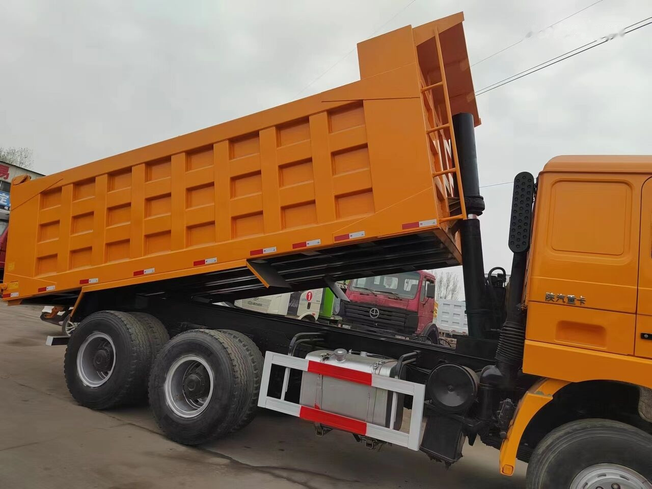 Shacman F3000 - Самоскид вантажівка: фото 1 Shacman F3000 - Самоскид вантажівка: фото 1