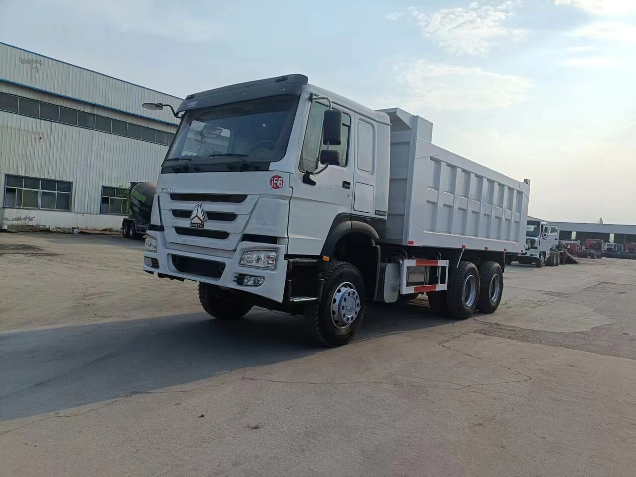 Sinotruk Howo 6*4 - Самоскид вантажівка: фото 3 Sinotruk Howo 6*4 - Самоскид вантажівка: фото 3