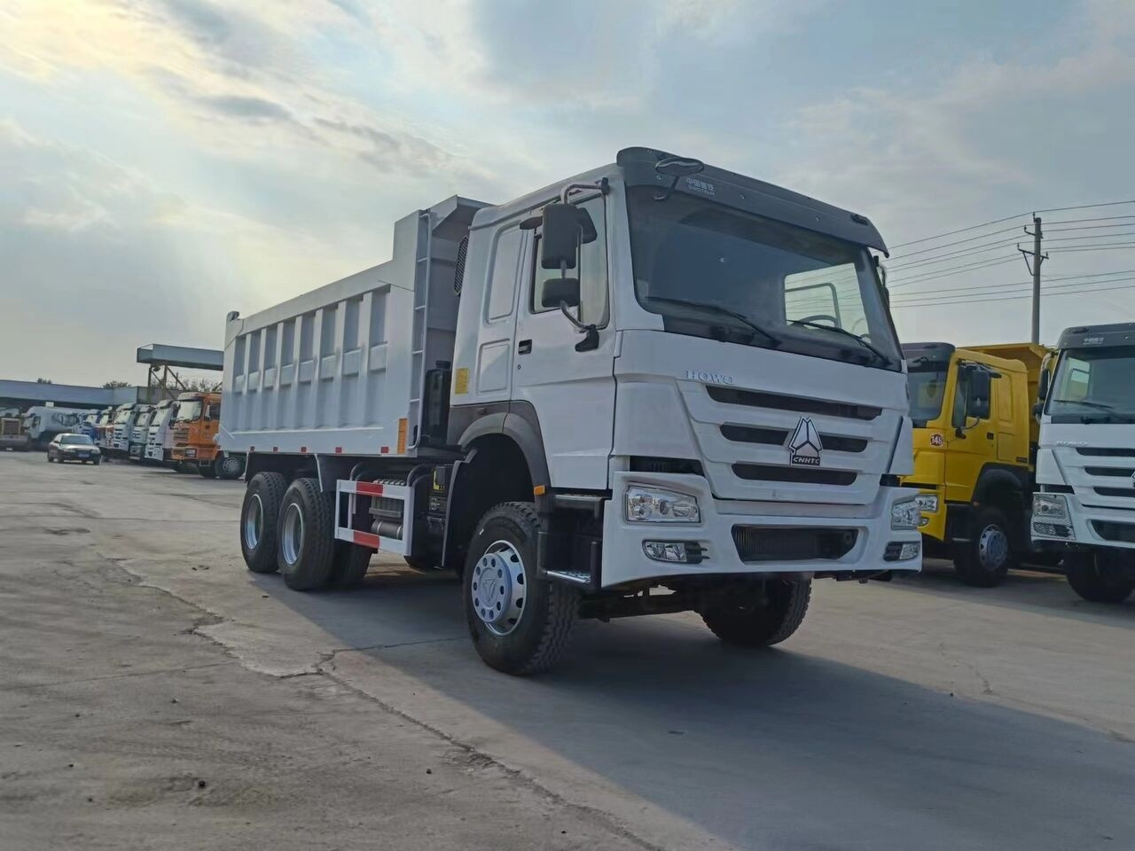 Sinotruk Howo 6*4 - Самоскид вантажівка: фото 2 Sinotruk Howo 6*4 - Самоскид вантажівка: фото 2