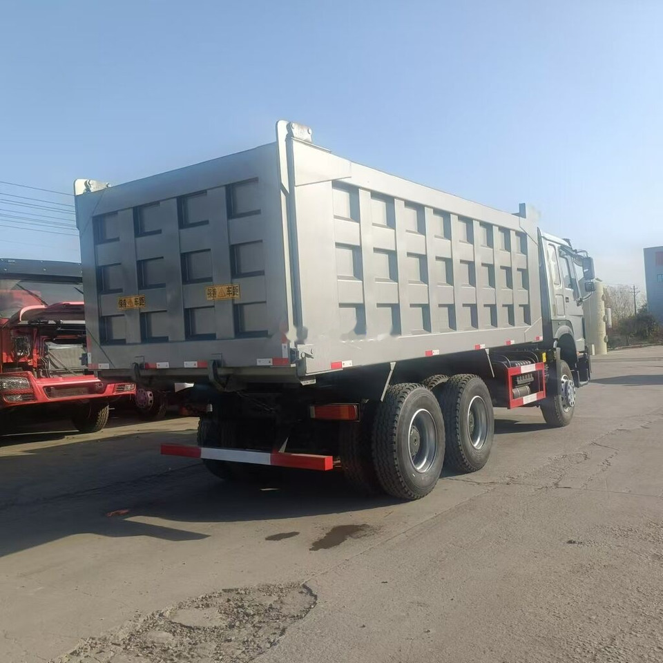 Sinotruk Howo 6*4 - Самоскид вантажівка: фото 2 Sinotruk Howo 6*4 - Самоскид вантажівка: фото 2