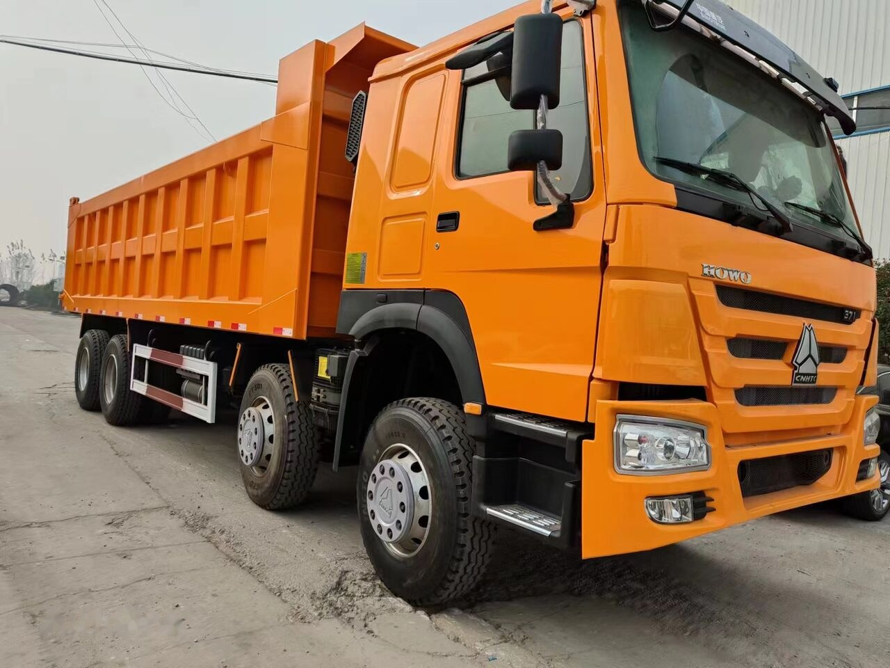 Самоскид вантажівка Sinotruk Howo 8*4: фото 8