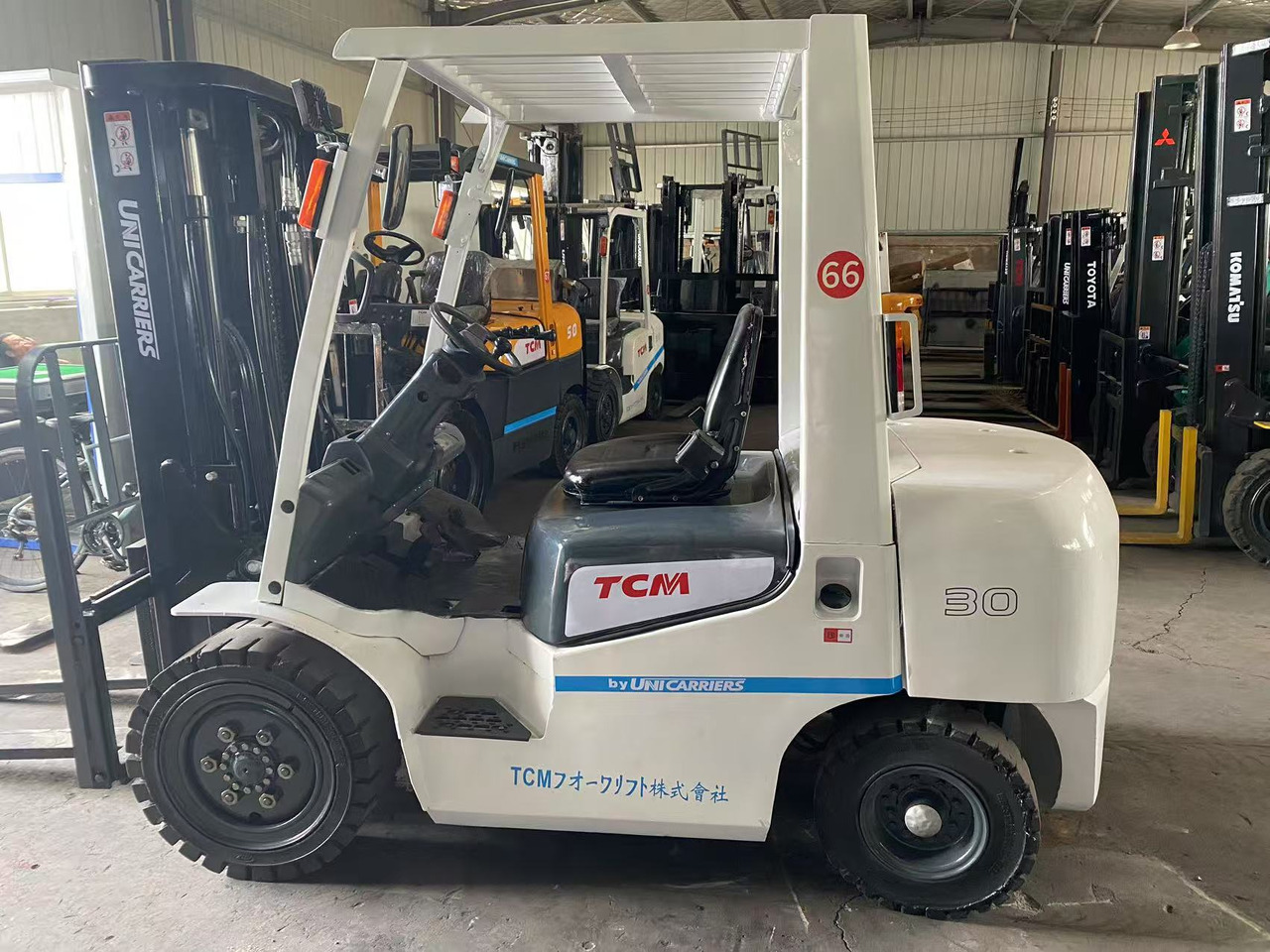 TCM FD30T3C - Дизельний навантажувач: фото 1 TCM FD30T3C - Дизельний навантажувач: фото 1