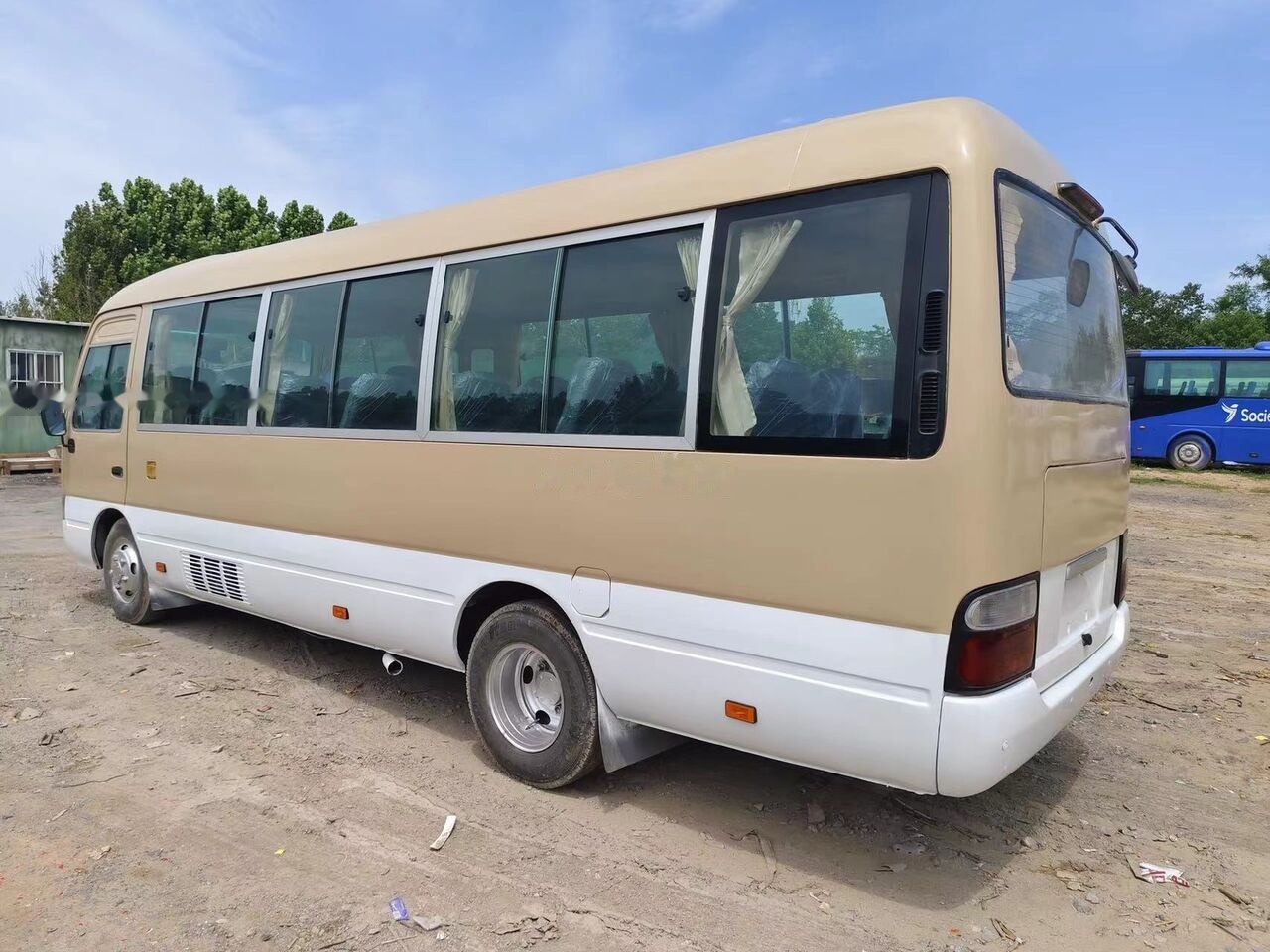 Toyota Coaster - Міський автобус: фото 1 Toyota Coaster - Міський автобус: фото 1