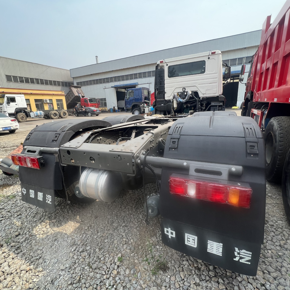 Тягач SINOTRUK HOHAN: фото 6