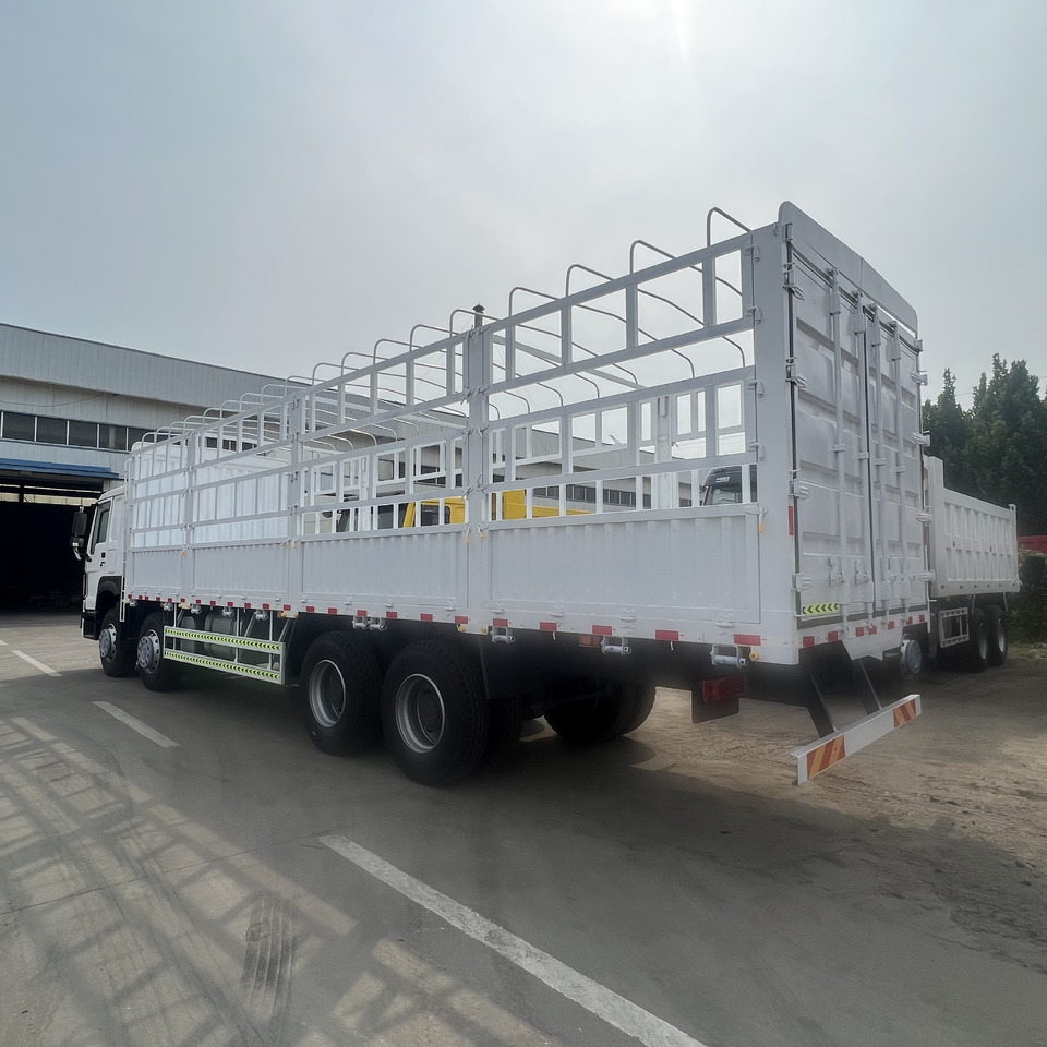 SINOTRUK HOWO 8*4 Fence Truck - Вантажівка: фото 1 SINOTRUK HOWO 8*4 Fence Truck - Вантажівка: фото 1