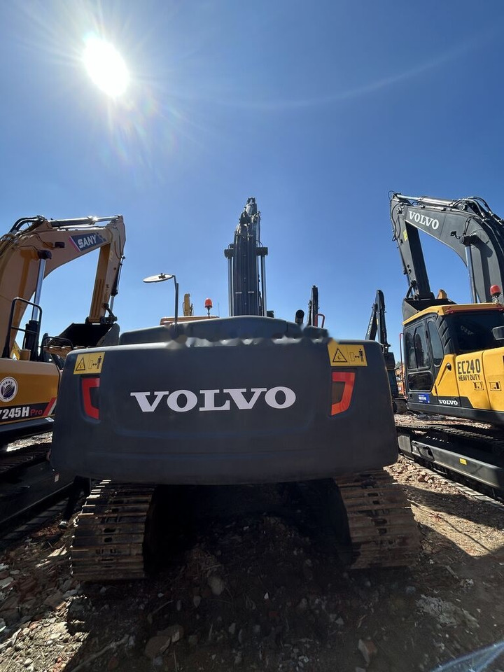 Volvo EC240 - Гусеничний екскаватор: фото 1 Volvo EC240 - Гусеничний екскаватор: фото 1