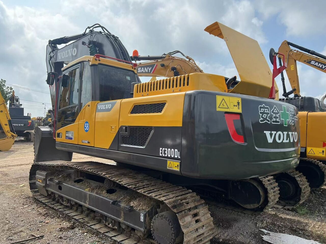 Volvo EC300D - Гусеничний екскаватор: фото 1 Volvo EC300D - Гусеничний екскаватор: фото 1