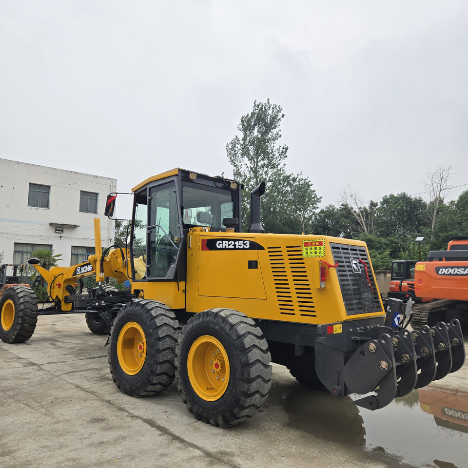 Грейдер XCMG GR2153: фото 6 Грейдер XCMG GR2153: фото 6