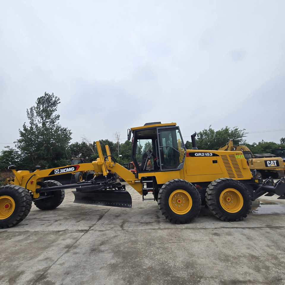 Грейдер XCMG GR2153: фото 8 Грейдер XCMG GR2153: фото 8