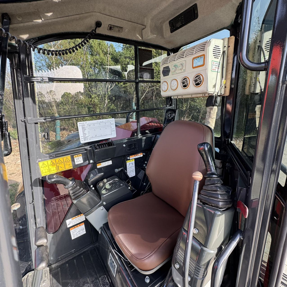 Yanmar Vio80 - Гусеничний екскаватор: фото 3 Yanmar Vio80 - Гусеничний екскаватор: фото 3