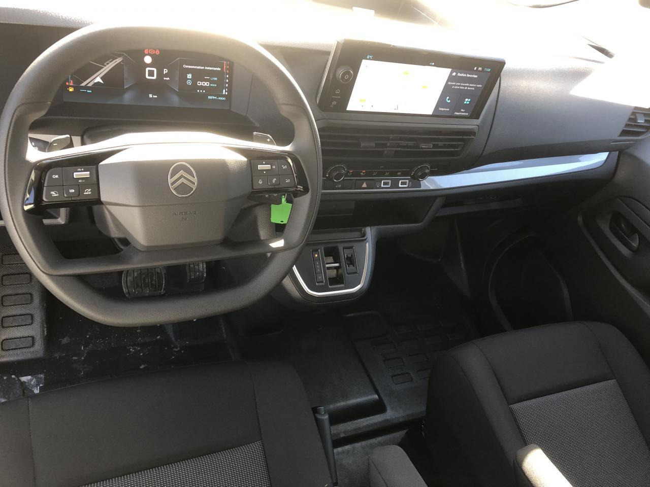 Citroen Jumpy 2 PLACES XL 2.0 BLUEHDI 180CH S&S PACK PREMIUM CONNECT EAT8 - Суцільнометалевий фургон: фото 3 Citroen Jumpy 2 PLACES XL 2.0 BLUEHDI 180CH S&S PACK PREMIUM CONNECT EAT8 - Суцільнометалевий фургон: фото 3