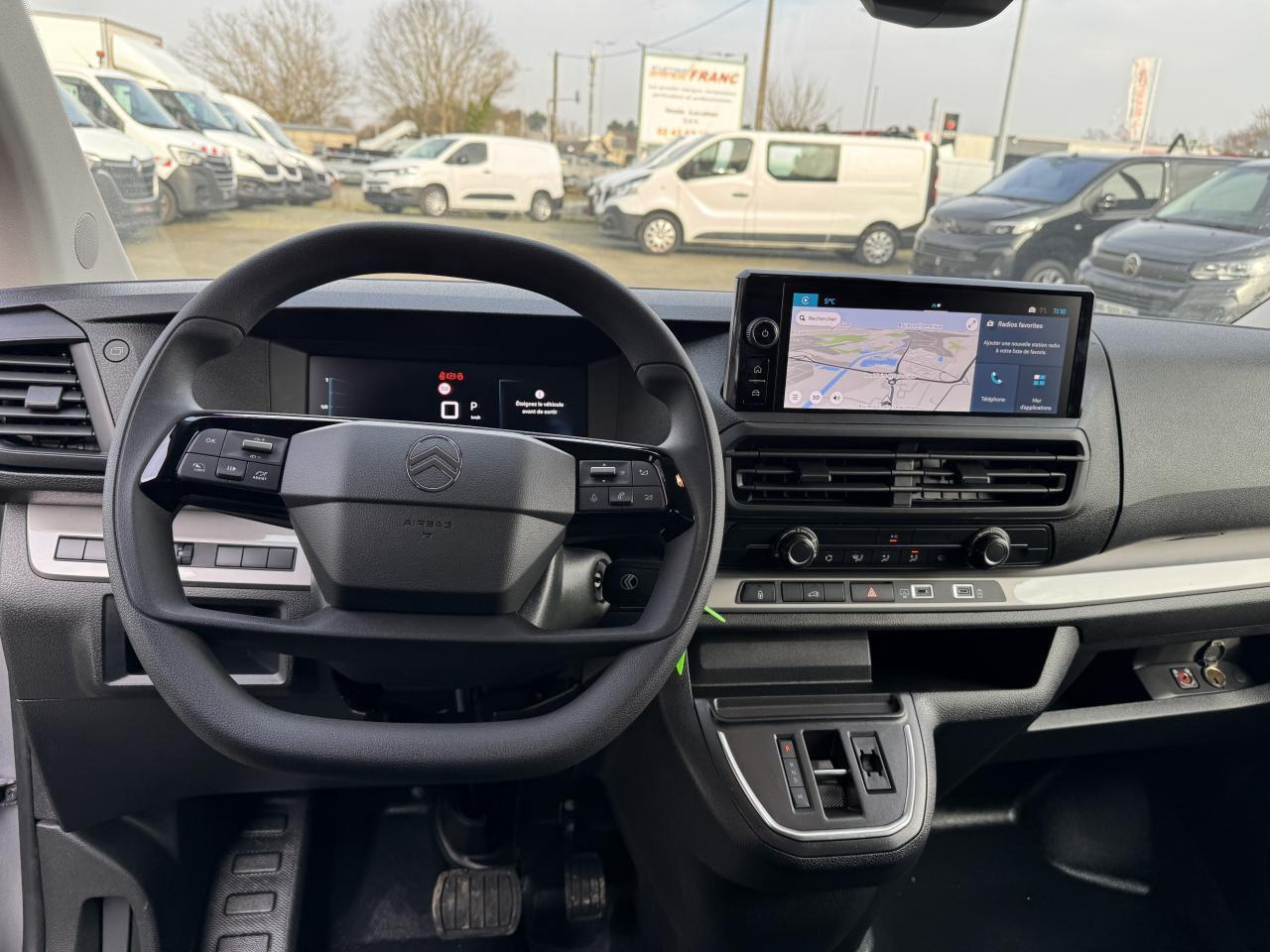 Citroen Jumpy 2 PLACES XL 2.0 BLUEHDI 180CH S&S PACK PREMIUM CONNECT EAT8 - Суцільнометалевий фургон: фото 3 Citroen Jumpy 2 PLACES XL 2.0 BLUEHDI 180CH S&S PACK PREMIUM CONNECT EAT8 - Суцільнометалевий фургон: фото 3