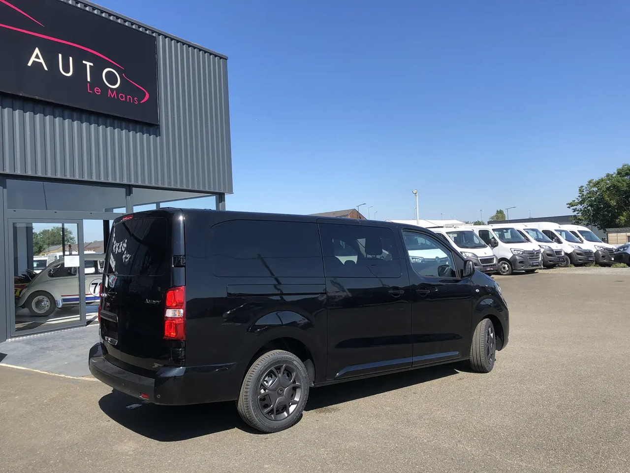 Citroen Jumpy XL 2.0 BLUEHDI 180CH S&S CABINE APPROFONDIE FIXE EAT8 - Вантажопасажирський фургон: фото 4 Citroen Jumpy XL 2.0 BLUEHDI 180CH S&S CABINE APPROFONDIE FIXE EAT8 - Вантажопасажирський фургон: фото 4