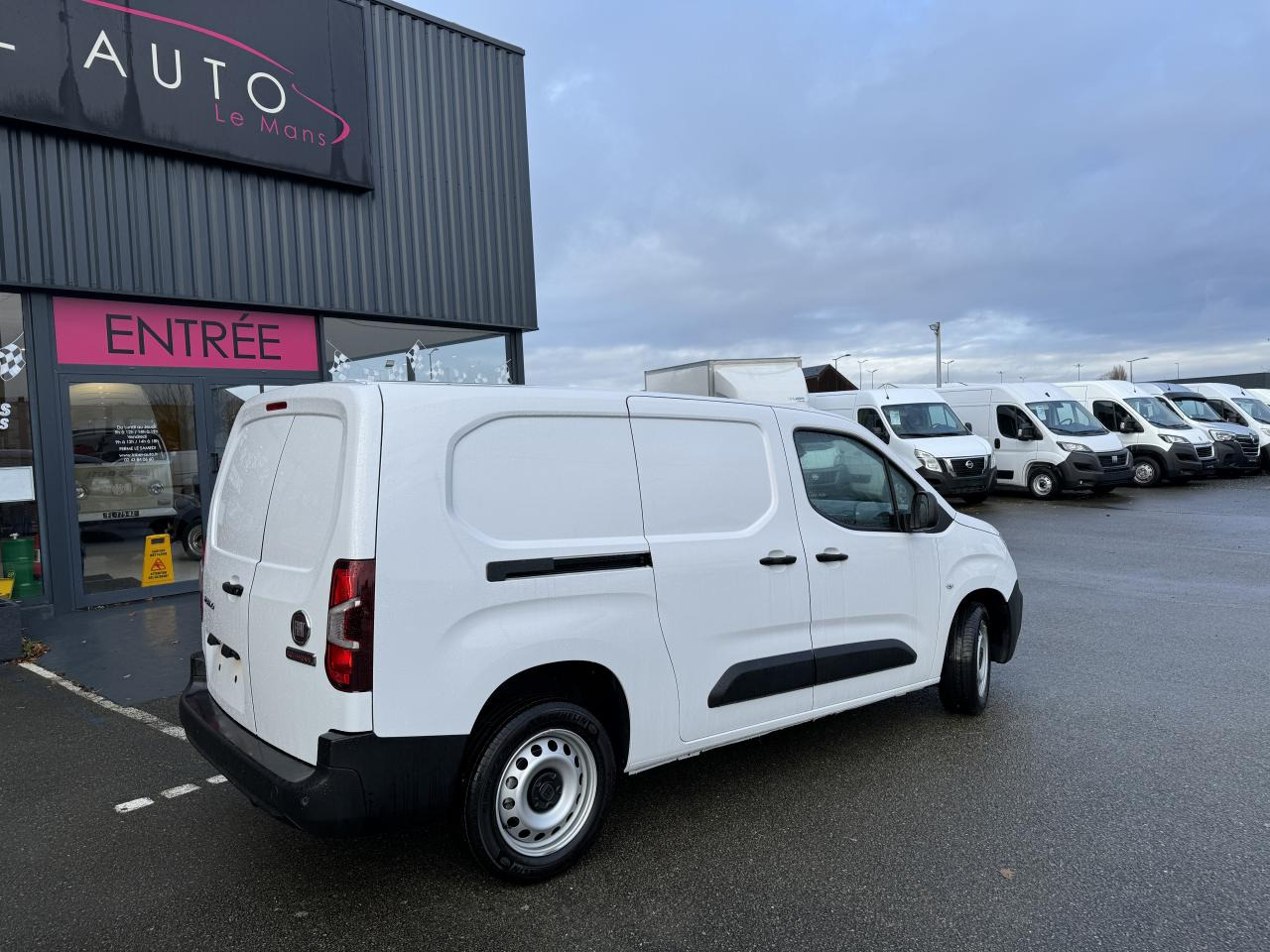 FIAT Doblo XL 950KG 1.5 BlueHDi S&S - 130 - BV EAT8 III FOURGON Fourgon XL PHASE 2 - Суцільнометалевий фургон: фото 1 FIAT Doblo XL 950KG 1.5 BlueHDi S&S - 130 - BV EAT8 III FOURGON Fourgon XL PHASE 2 - Суцільнометалевий фургон: фото 1