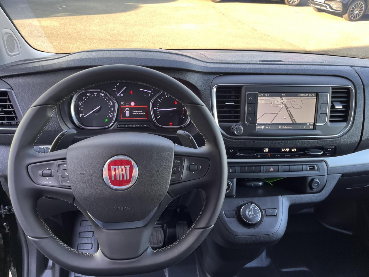 FIAT Scudo XL 2.0 BlueHDi - 180 S&S - BVA Cabine Approfondie 6 PLACES - Вантажопасажирський фургон: фото 4 FIAT Scudo XL 2.0 BlueHDi - 180 S&S - BVA Cabine Approfondie 6 PLACES - Вантажопасажирський фургон: фото 4