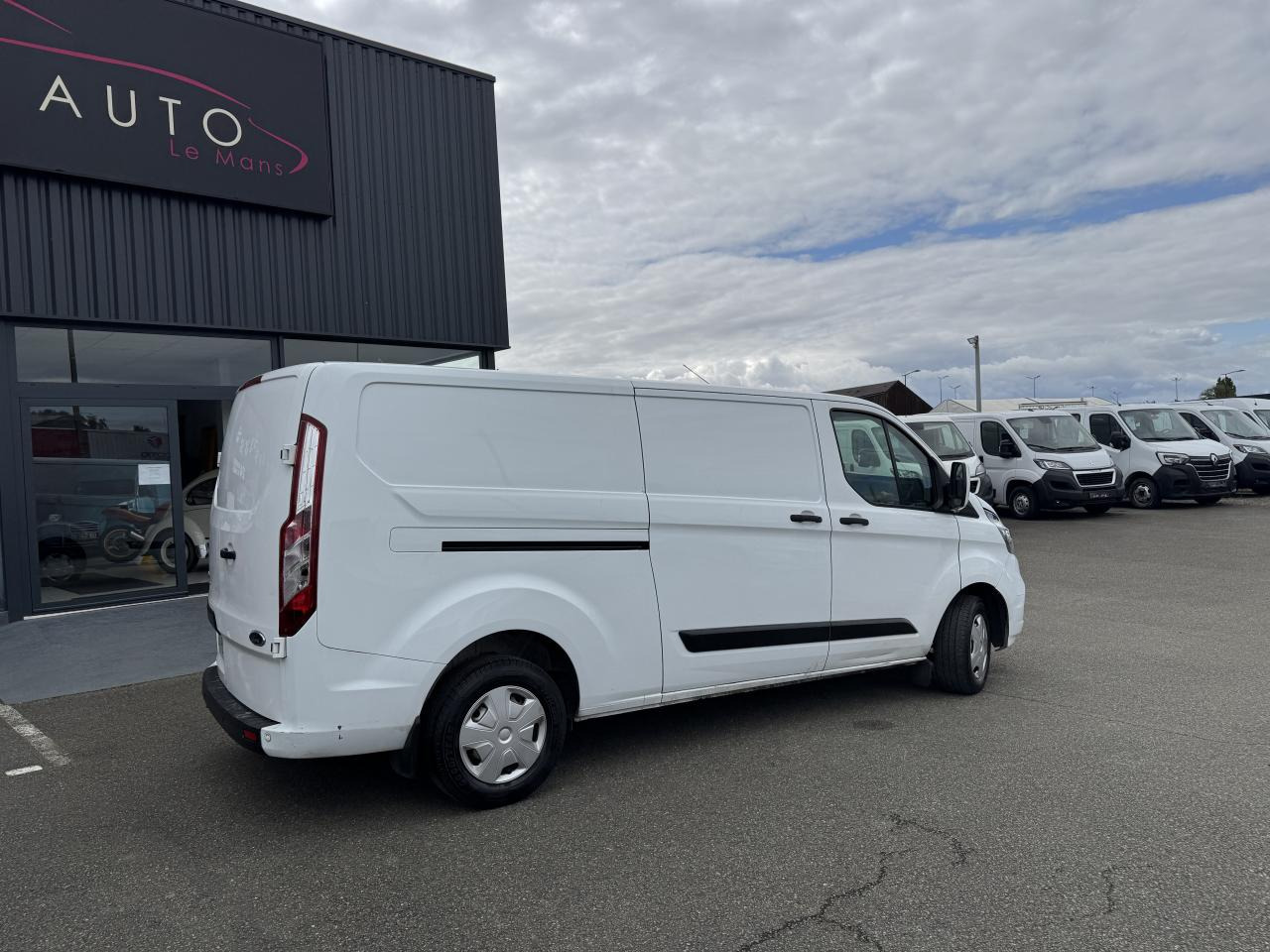 FORD transit custom 300 L2H1 2.0 ECOBLUE 130 HYBRID TREND BUSINESS - Суцільнометалевий фургон: фото 5 FORD transit custom 300 L2H1 2.0 ECOBLUE 130 HYBRID TREND BUSINESS - Суцільнометалевий фургон: фото 5