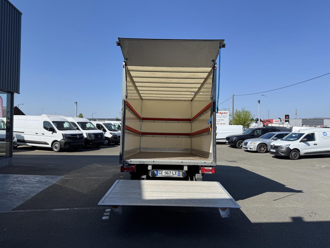 Iveco Daily 35 C 16 CAISSE HAYON 20M3 - Фургон з закритим кузовом: фото 3 Iveco Daily 35 C 16 CAISSE HAYON 20M3 - Фургон з закритим кузовом: фото 3