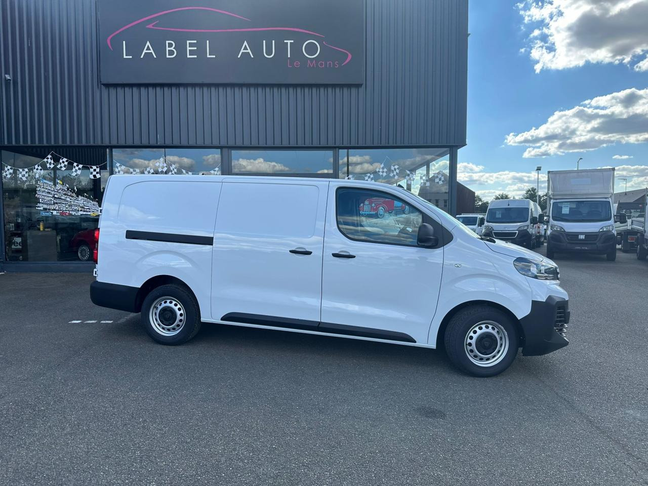 PEUGEOT Expert XL 2.0 BlueHDi 145CH - Суцільнометалевий фургон: фото 4 PEUGEOT Expert XL 2.0 BlueHDi 145CH - Суцільнометалевий фургон: фото 4
