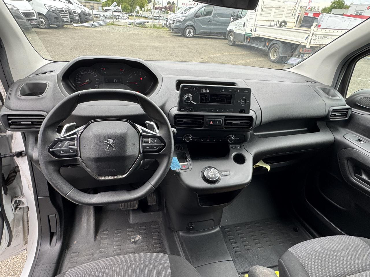 PEUGEOT PARTNER M 650 KG 1.5 HDI 130 CH EAT-8 2 PL PREMIUM - Суцільнометалевий фургон: фото 3 PEUGEOT PARTNER M 650 KG 1.5 HDI 130 CH EAT-8 2 PL PREMIUM - Суцільнометалевий фургон: фото 3