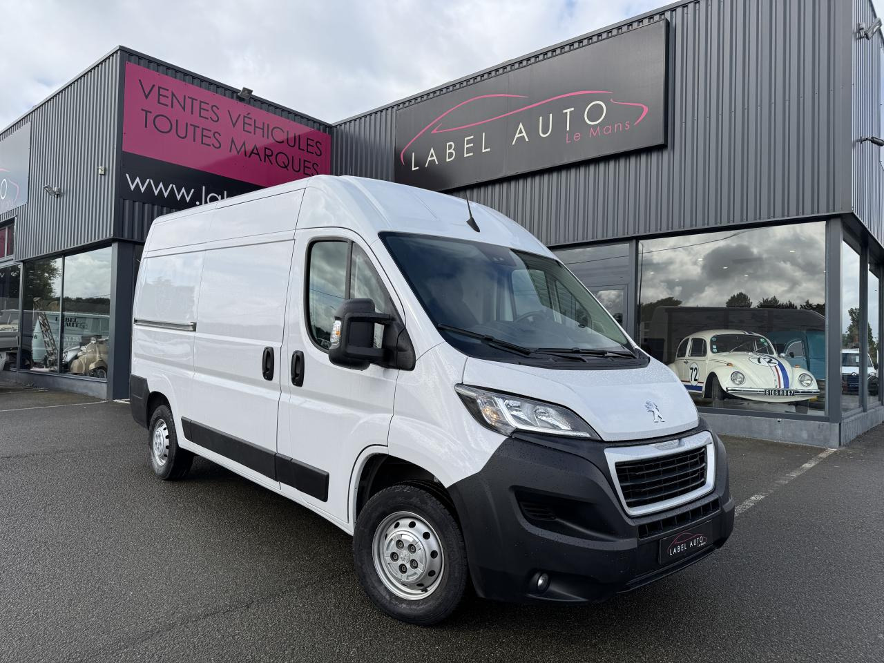 PEUGEOT boxer 333 L2H2 2.2 BLUEHDI S&S 140CH ASPHALT - Суцільнометалевий фургон: фото 1 PEUGEOT boxer 333 L2H2 2.2 BLUEHDI S&S 140CH ASPHALT - Суцільнометалевий фургон: фото 1