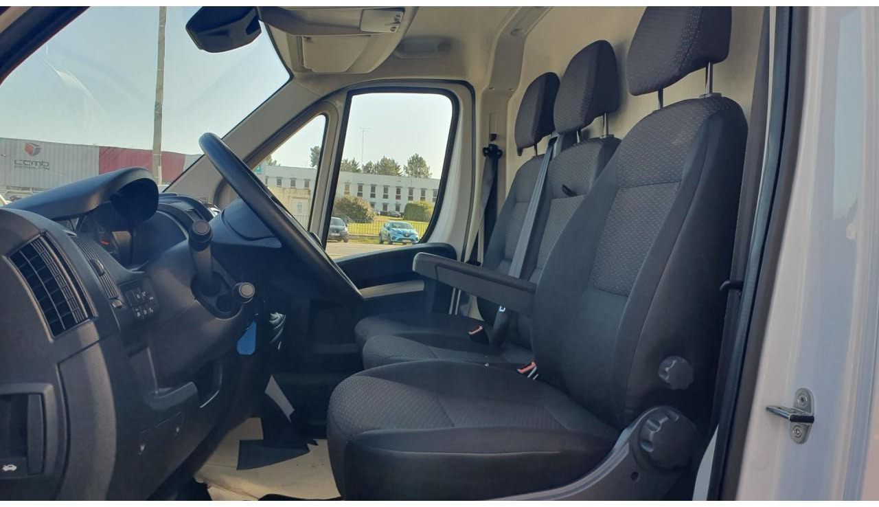 Peugeot Boxer 3.5t L2H2 2.2 HDi 140CH - Суцільнометалевий фургон: фото 5 Peugeot Boxer 3.5t L2H2 2.2 HDi 140CH - Суцільнометалевий фургон: фото 5