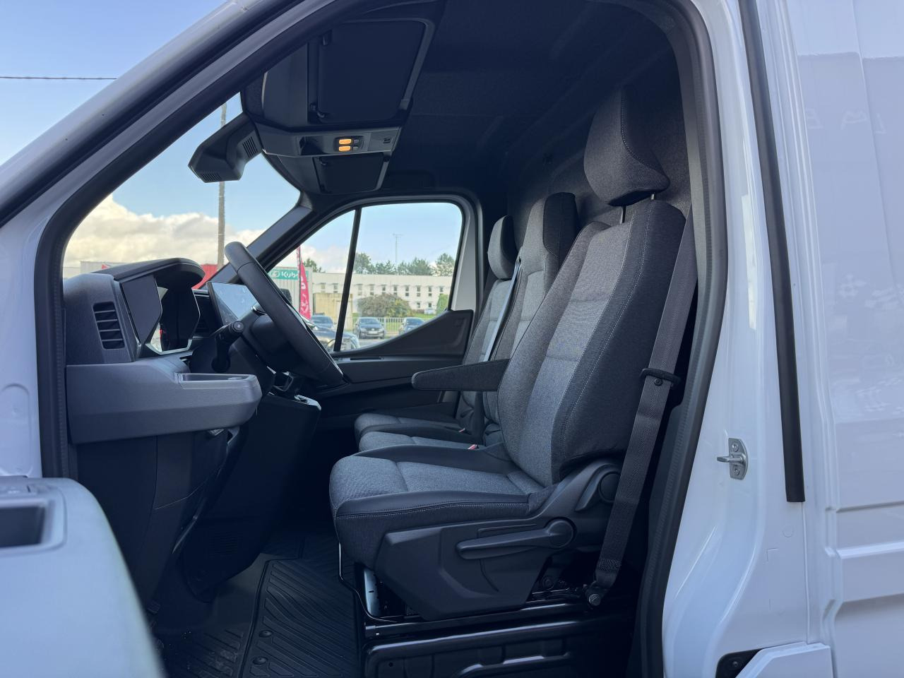 RENAULT Master Extra 3t5 L3H2 2.0 Blue dCi - 150 IV FOURGON Fourgon L3H2 Traction - Суцільнометалевий фургон: фото 5 RENAULT Master Extra 3t5 L3H2 2.0 Blue dCi - 150 IV FOURGON Fourgon L3H2 Traction - Суцільнометалевий фургон: фото 5