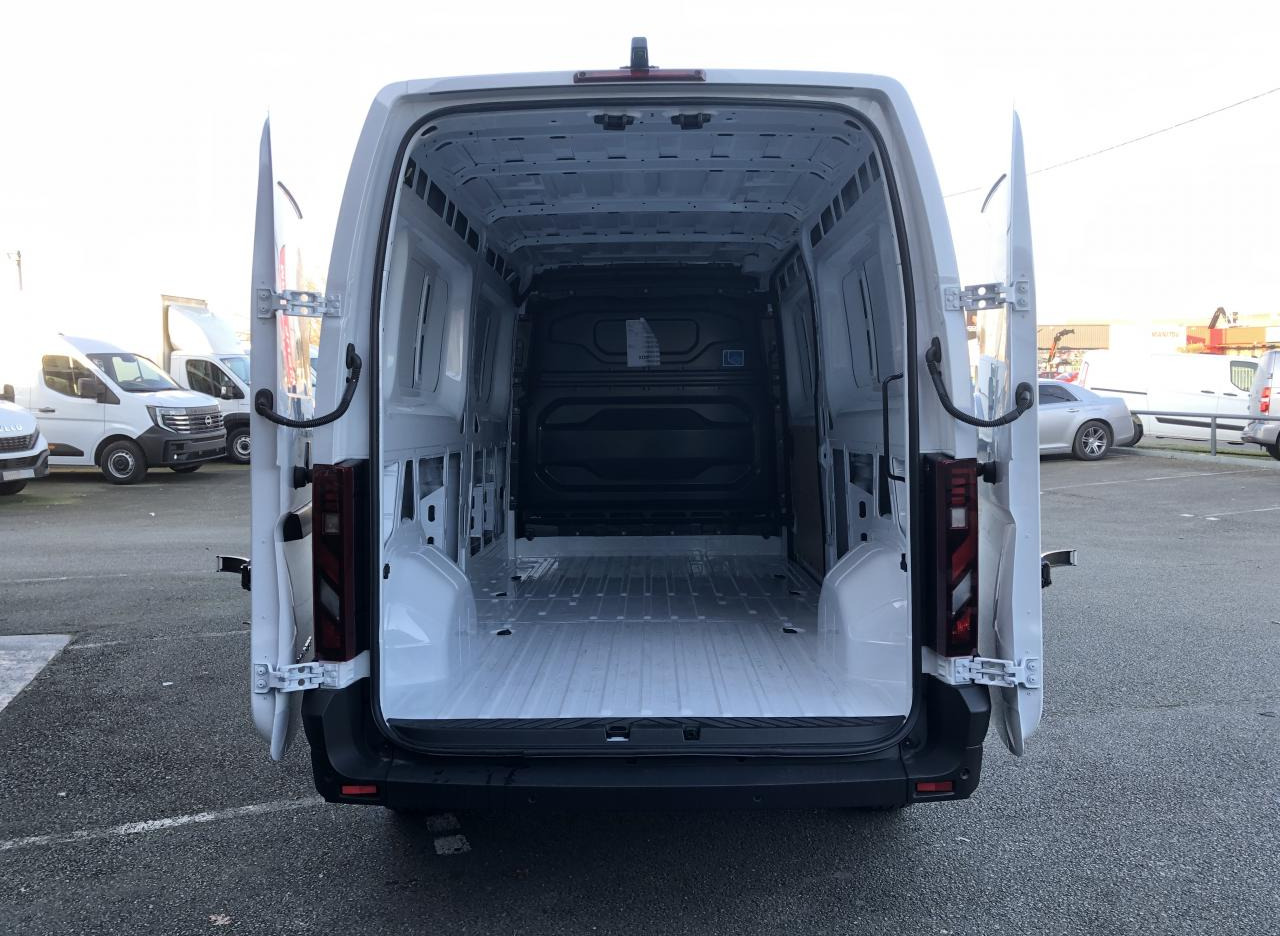 RENAULT Master Extra 3t5 L3H2 2.0 Blue dCi - 150 IV FOURGON Fourgon L3H2 Traction - Суцільнометалевий фургон: фото 3 RENAULT Master Extra 3t5 L3H2 2.0 Blue dCi - 150 IV FOURGON Fourgon L3H2 Traction - Суцільнометалевий фургон: фото 3