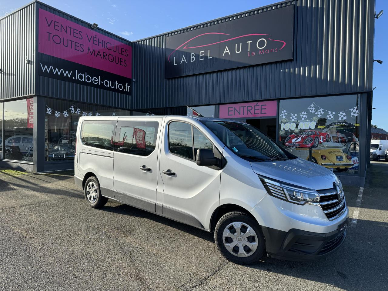 RENAULT Trafic L2 2.0 Energy dCi - 150 - S&S III COMBI Combi Zen L2H1 PHASE 3 - Пасажирський фургон: фото 3 RENAULT Trafic L2 2.0 Energy dCi - 150 - S&S III COMBI Combi Zen L2H1 PHASE 3 - Пасажирський фургон: фото 3