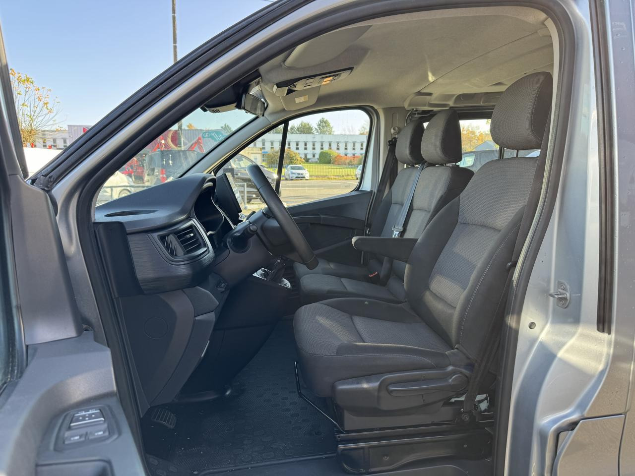 RENAULT Trafic L2 2.0 Energy dCi - 150 - S&S III COMBI Combi Zen L2H1 PHASE 3 - Вантажопасажирський фургон: фото 5 RENAULT Trafic L2 2.0 Energy dCi - 150 - S&S III COMBI Combi Zen L2H1 PHASE 3 - Вантажопасажирський фургон: фото 5