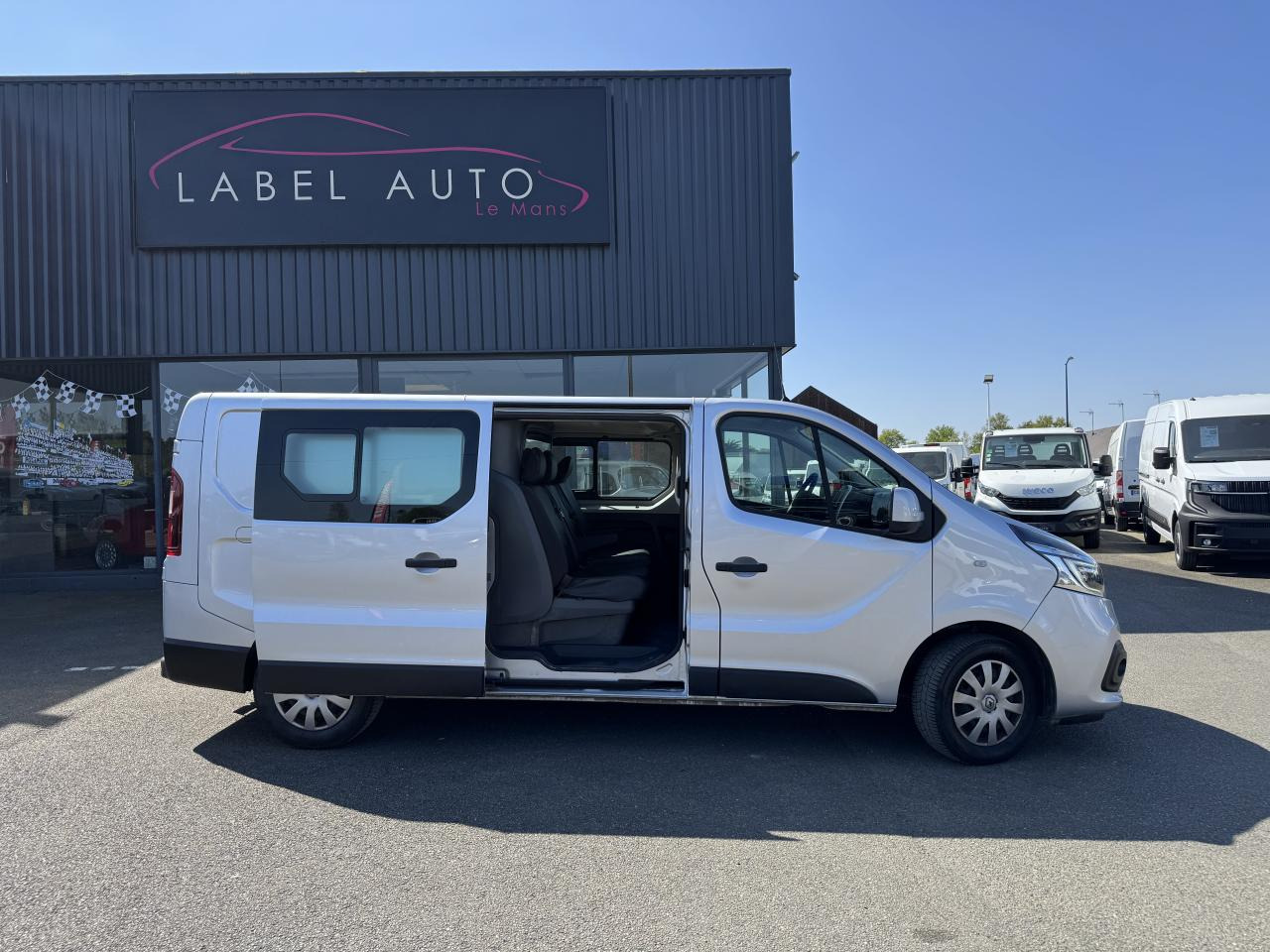 RENAULT trafic L2H1 2.0 DCI 145CH CABINE APPROFONDIE 6 PLACES CONFORT EDC - Суцільнометалевий фургон: фото 1 RENAULT trafic L2H1 2.0 DCI 145CH CABINE APPROFONDIE 6 PLACES CONFORT EDC - Суцільнометалевий фургон: фото 1
